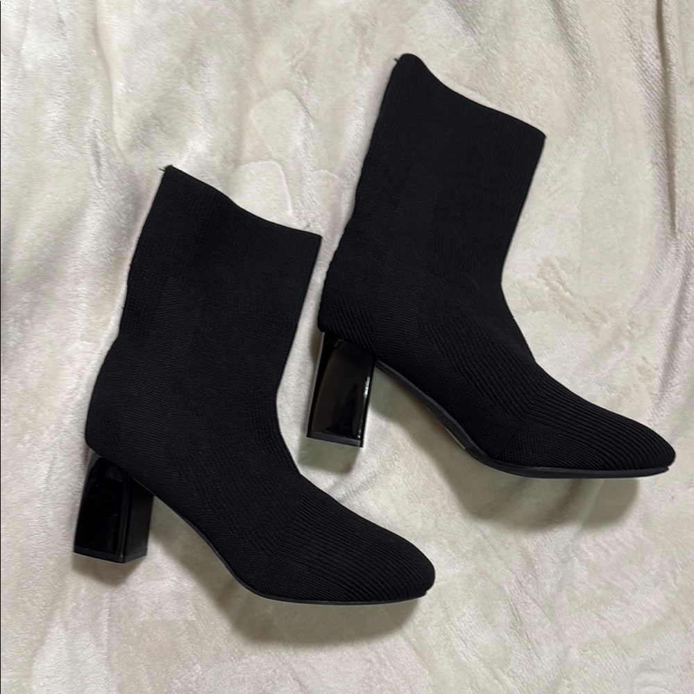 Black Heeled Boots with Modern Block Heel and Sock-Like Fit